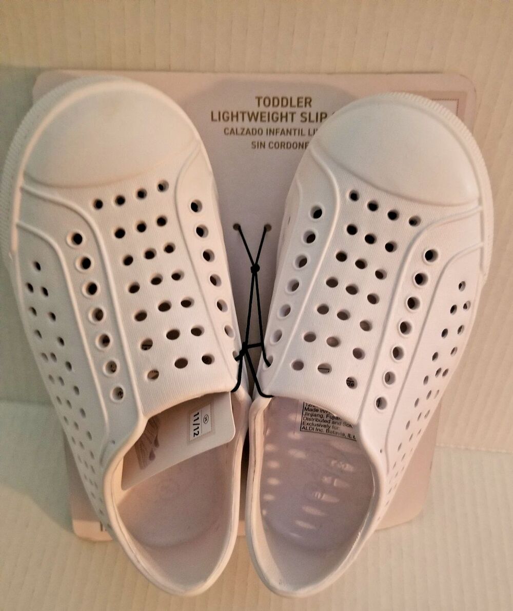 Toddler Slip-On Shoes White New Easy On Everyday Casual Unisex Size 11/12